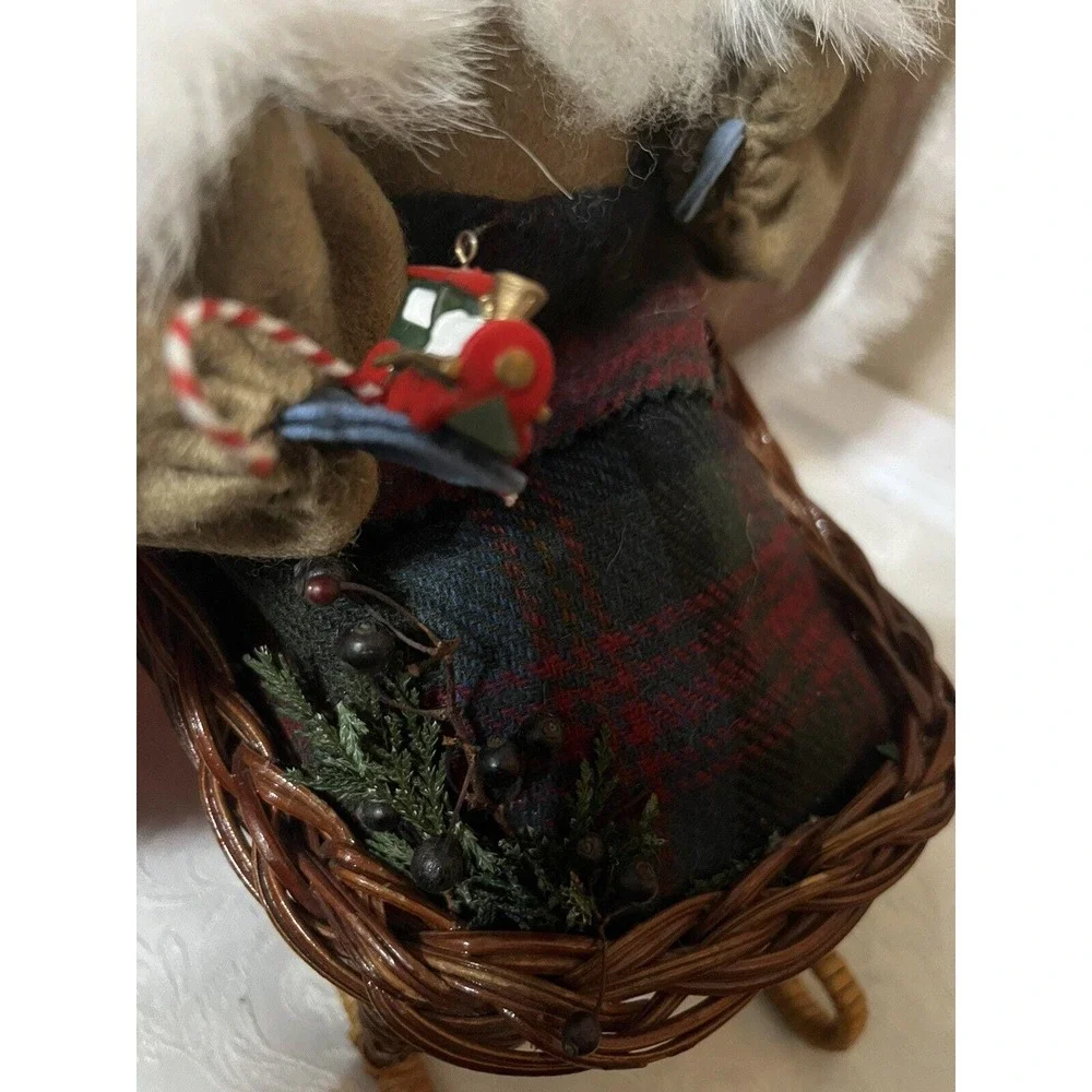 unbranded handcrafted primitive